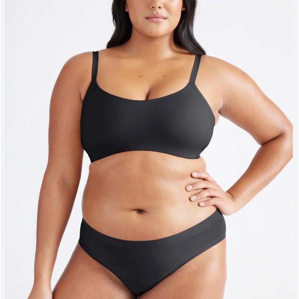 Knix Black Bra
